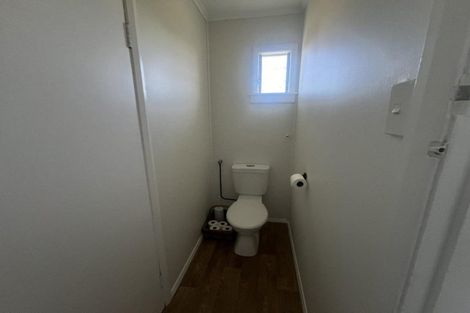 Photo of property in 15 Laird Street, Castlecliff, Whanganui, 4501