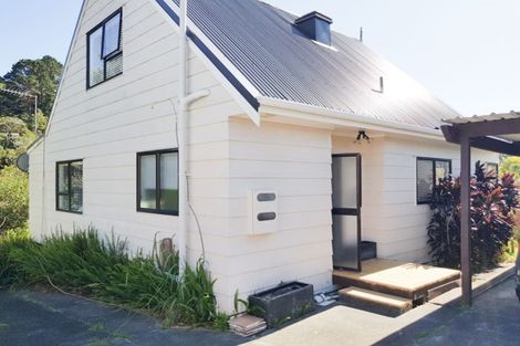 Photo of property in 2/110 Lynn Road, Bayview, Auckland, 0629