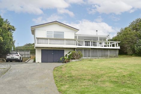 Photo of property in 17 Pakiri Road, Leigh, Warkworth, 0985