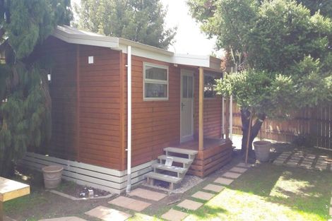Photo of property in 1 Vectis Road, Hillcrest, Hamilton, 3216