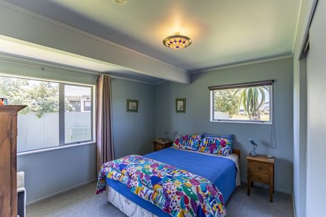 Photo of property in 9 Te Paerahi Road, Porangahau, 4293