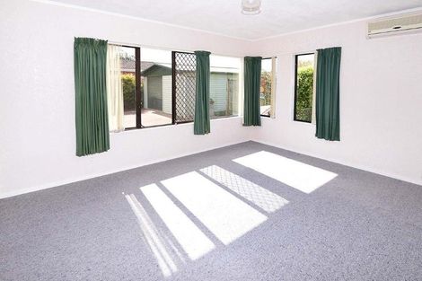 Photo of property in 119 Riverside Road, Orewa, 0931