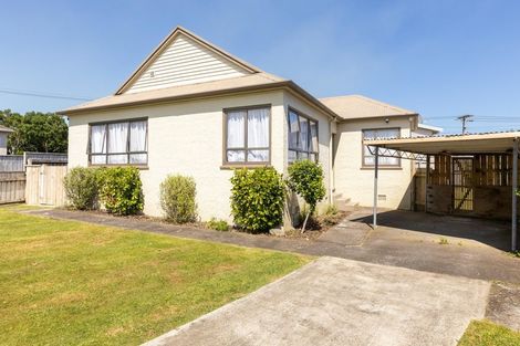 Photo of property in 8 Chard Street, Westown, New Plymouth, 4310