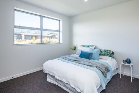 Photo of property in 14 Te Heke Place, Waikanae, 5036