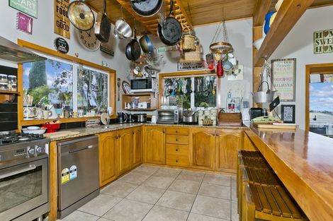 Photo of property in 33 Verran Road, Birkenhead, Auckland, 0626