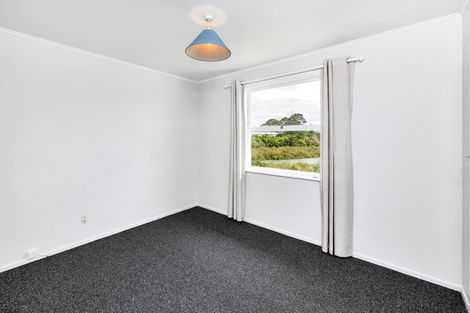 Photo of property in 141 Flanshaw Road, Te Atatu South, Auckland, 0610