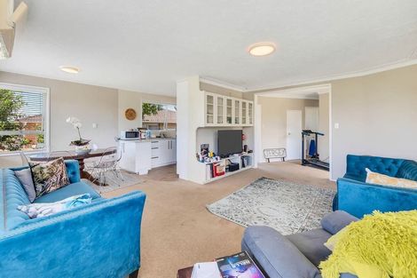 Photo of property in 13 Harmel Road, Glendene, Auckland, 0602