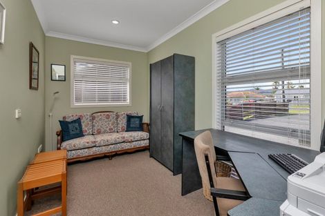 Photo of property in 16 Pah Road, Onerahi, Whangarei, 0110