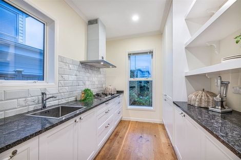 Photo of property in 36 Headland Drive, Long Bay, Auckland, 0630