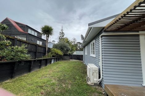 Photo of property in 80 Kaurilands Road, Titirangi, Auckland, 0604