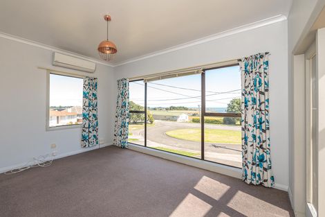 Photo of property in 11 Windsor Terrace, Durie Hill, Whanganui, 4500