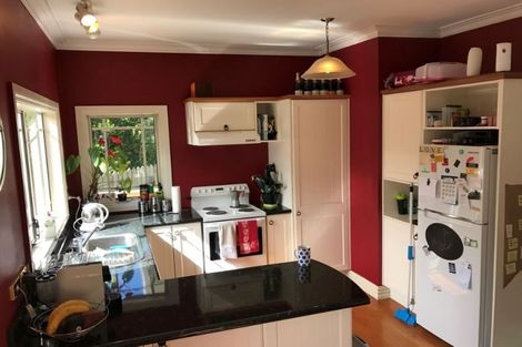 Photo of property in 294a Main Road, Tawa, Wellington, 5028