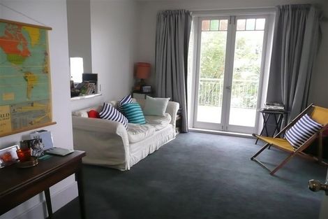 Photo of property in 1 Hadfield Terrace, Kelburn, Wellington, 6012