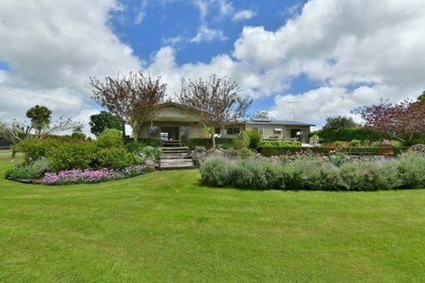 Photo of property in 145 Kanohi Road, Kaukapakapa, 0873