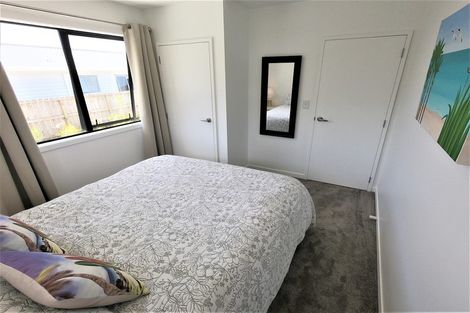 Photo of property in 9 Meenas Place, Cable Bay, 0420