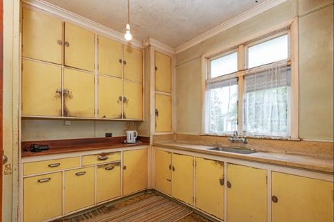 Photo of property in 12 Kensington Road, Marton, 4710