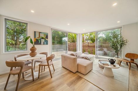 Photo of property in 6/1 Nikau Grove, Woburn, Lower Hutt, 5010