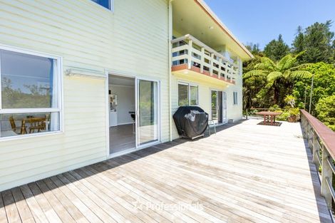 Photo of property in 151 Kamahi Street, Stokes Valley, Lower Hutt, 5019