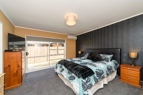 Photo of property in 18 Meridian Grove, Kelvin Grove, Palmerston North, 4414