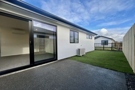 Photo of property in 1 Oakvale Lane, Halswell, Christchurch, 8025