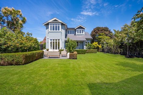 Photo of property in 16 Totara Street, Fendalton, Christchurch, 8041