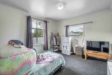 Photo of property in 124 Newcastle Street, Windsor, Invercargill, 9810