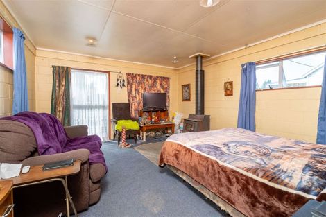 Photo of property in 20 Water Street, Kaitangata, 9210