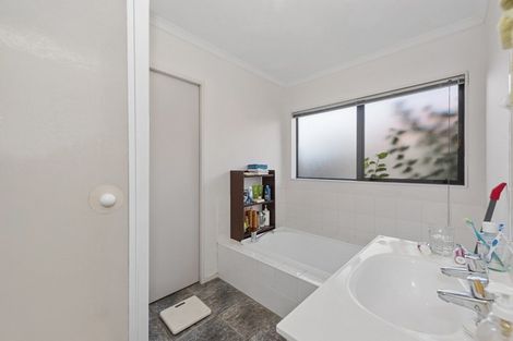 Photo of property in 10 Glencoe Place, Nawton, Hamilton, 3200