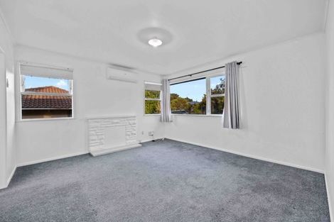 Photo of property in 6 Kirby Street, Glendene, Auckland, 0602