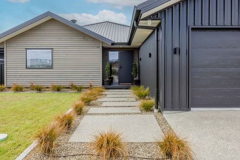 Photo of property in 7 Dingle Street, Lake Hawea, 9382