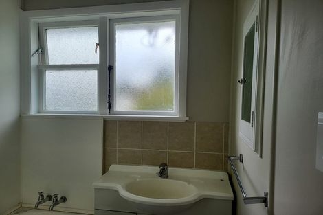 Photo of property in 22 Maher Street, Elderslea, Upper Hutt, 5018