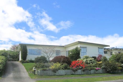 Photo of property in 7 Regents Grove, Richmond Heights, Taupo, 3330
