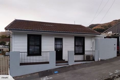 Photo of property in 43 Oxford Street, Lyttelton, 8082