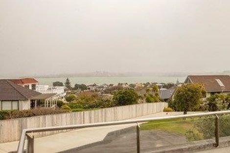 Photo of property in 38 Devon Road, Bucklands Beach, Auckland, 2012
