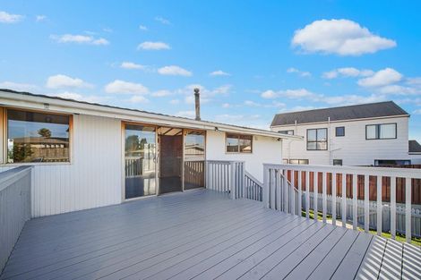 Photo of property in 106 Woodglen Road, Glen Eden, Auckland, 0602
