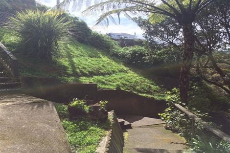 Photo of property in 75 Farnham Street, Mornington, Wellington, 6021