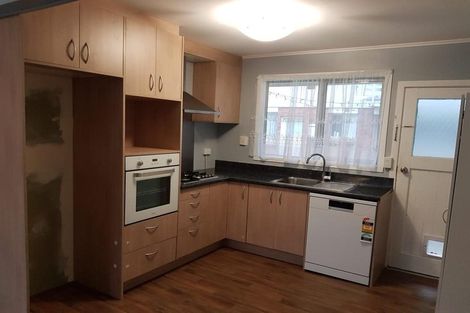 Photo of property in 3/246 Main Road, Tawa, Wellington, 5028