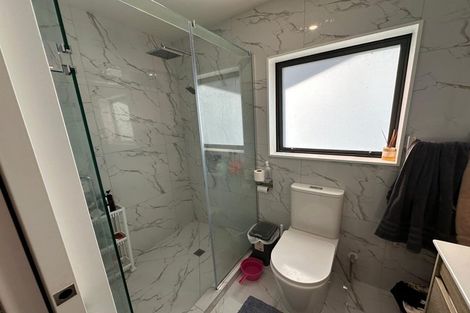 Photo of property in 30a Godley Road, Green Bay, Auckland, 0604