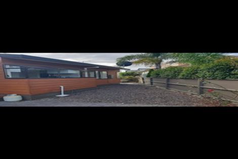 Photo of property in 2/62 Weymouth Road, Manurewa, Auckland, 2102