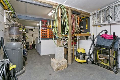 Photo of property in 2/8 Abbeygate Street, Birkdale, Auckland, 0626