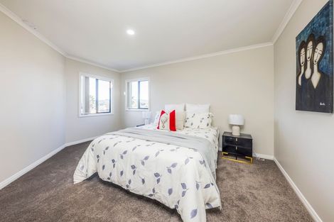Photo of property in 21 Parkhaven Drive, Rosehill, Papakura, 2113