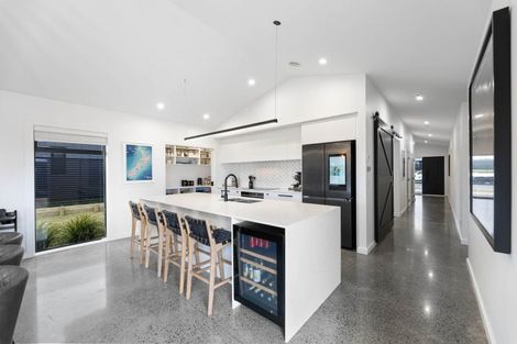 Photo of property in 12 Ngaru Crescent, Richmond Heights, Taupo, 3330