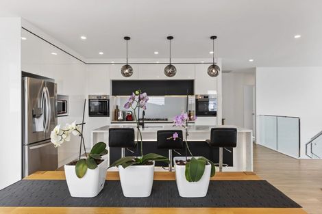 Photo of property in 146 Arran Point Parade, Orewa, 0931