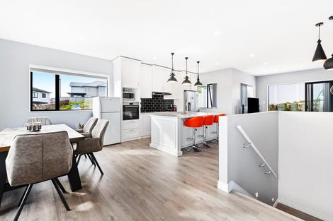 Photo of property in 6 Keiha Crescent, Massey, Auckland, 0614