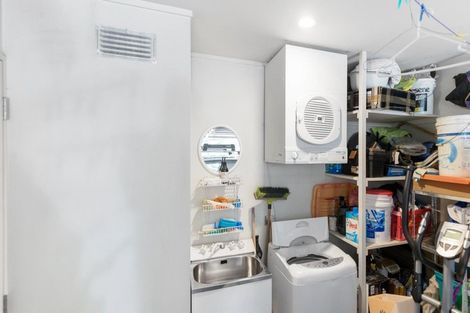 Photo of property in Elkridge Apartments, 2/64 Marina Drive, Frankton, Queenstown, 9300