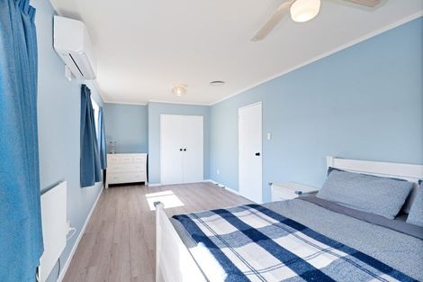 Photo of property in 2/6 Orton Street, Glenfield, Auckland, 0627