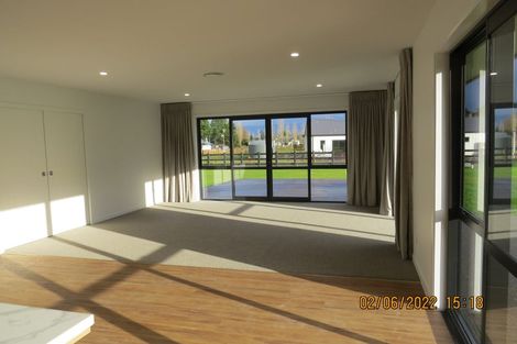 Photo of property in 7c Stock Road, Otane, 4276