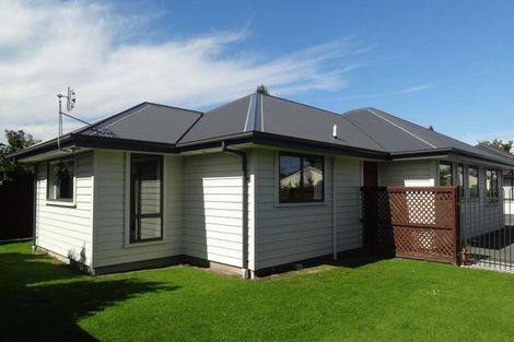 Photo of property in 2/65 Gardiners Road, Bishopdale, Christchurch, 8051