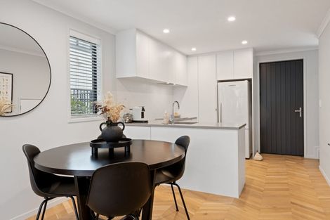 Photo of property in 10 Patariki Way, Beach Haven, Auckland, 0626