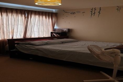 Photo of property in 1/35 Sunderlands Road, Half Moon Bay, Auckland, 2012